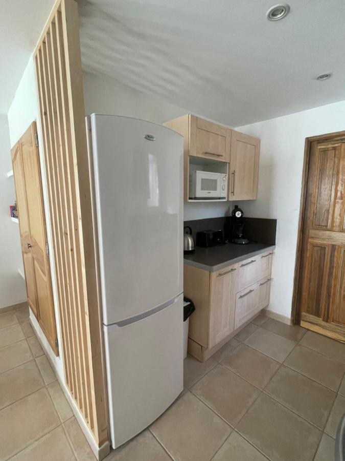 Logement Tout Confort Au Calme Entre Saint Tropez Et Les Gorges Du Verdon Le Thoronet Exterior foto